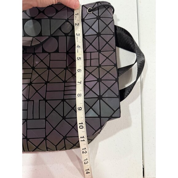 Geometric Pattern Iridescent Backpack With Adjustable Straps And Front Buckle - Picture 4 of 8